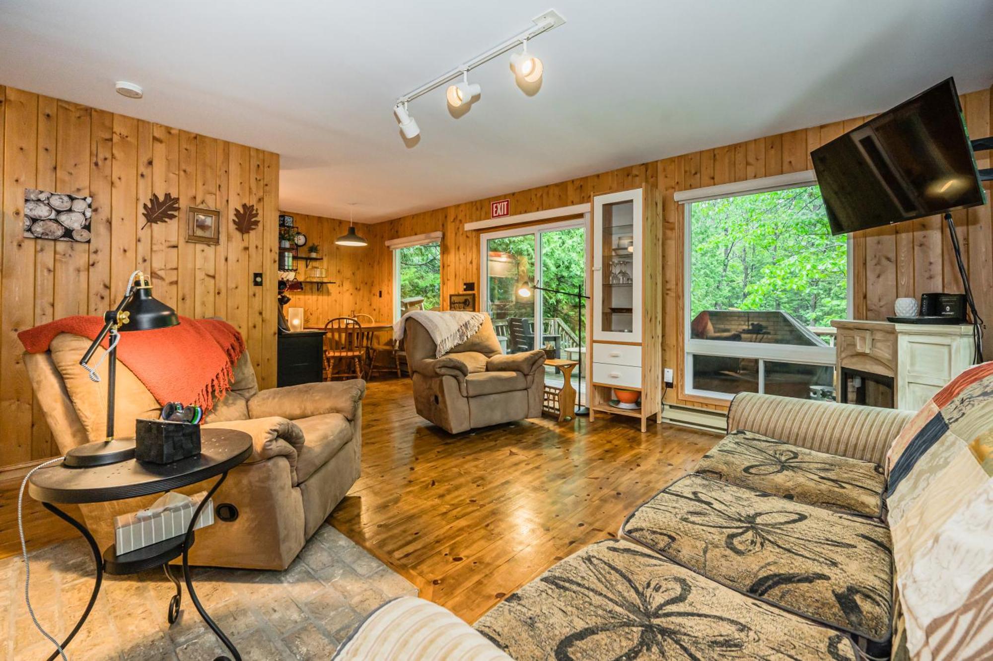 Rustic Cabin W Games Near Lake & National Park Tobermory Luaran gambar